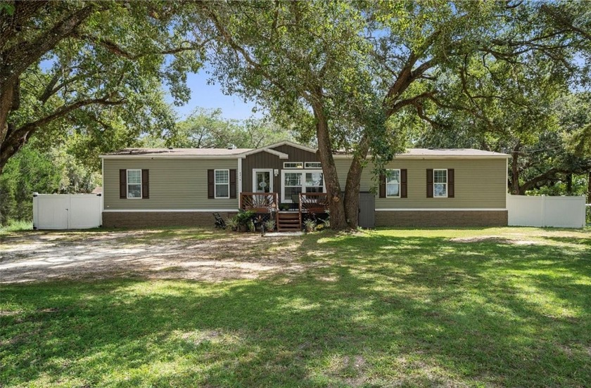 This picture perfect home doesn't miss a single detail. Calling - Beach Home for sale in Crystal River, Florida on Beachhouse.com