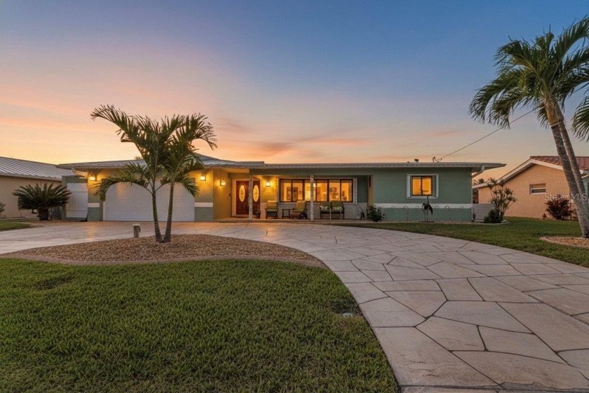 Under contract-accepting backup offers. Welcome to this STUNNING - Beach Home for sale in Punta Gorda, Florida on Beachhouse.com