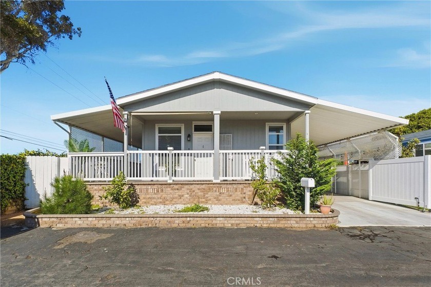 Turnkey coastal living in Costa Mesa. This beautifully - Beach Home for sale in Costa Mesa, California on Beachhouse.com