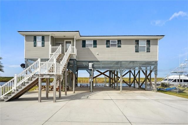 Welcome to a true Louisiana sportsman's paradise! This stunning - Beach Home for sale in Slidell, Louisiana on Beachhouse.com