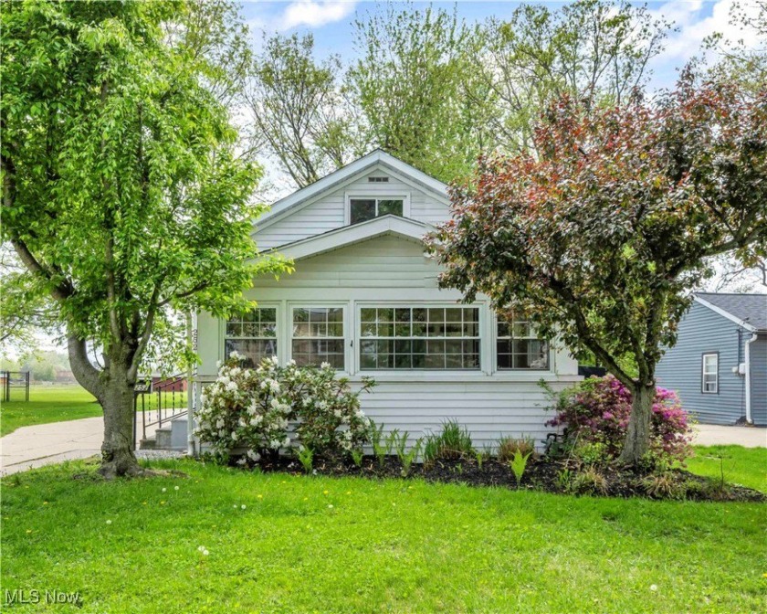 Welcome to this beautifully updated 3/4 bedroom, two-story home - Beach Home for sale in Eastlake, Ohio on Beachhouse.com
