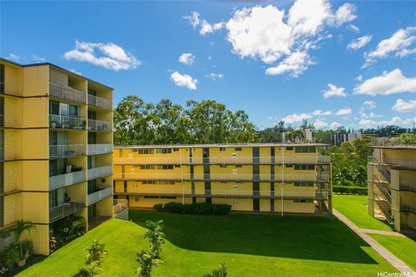 Perfect starter home. Beautifully set back on the hills in the - Beach Condo for sale in Mililani, Hawaii on Beachhouse.com