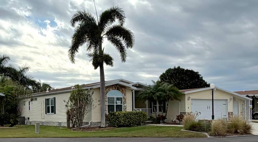 Spacious 2,000 sq. ft. three-unit open-concept mobile home in a - Beach Home for sale in Punta Gorda, Florida on Beachhouse.com