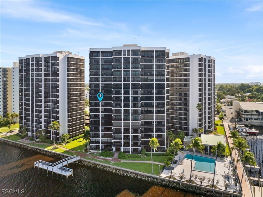 Stunning Riverfront condo in the Heart of Downtown Ft Myers - Beach Condo for sale in Fort Myers, Florida on Beachhouse.com