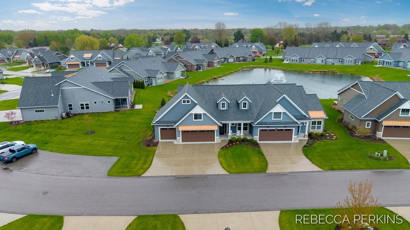 Impeccably maintained & MOVE-IN READY ZERO STEP CONDO in West - Beach Condo for sale in Holland, Michigan on Beachhouse.com