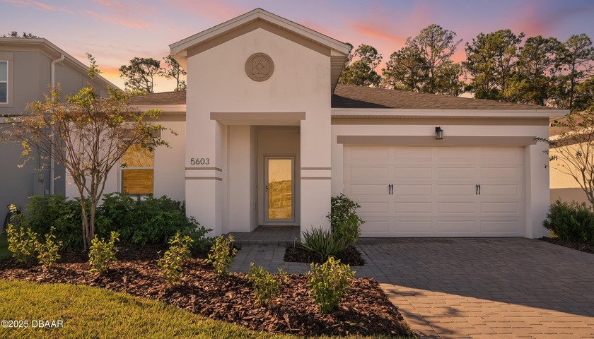 Welcome to this bright and beautifully appointed 3-bedroom - Beach Home for sale in Port Orange, Florida on Beachhouse.com