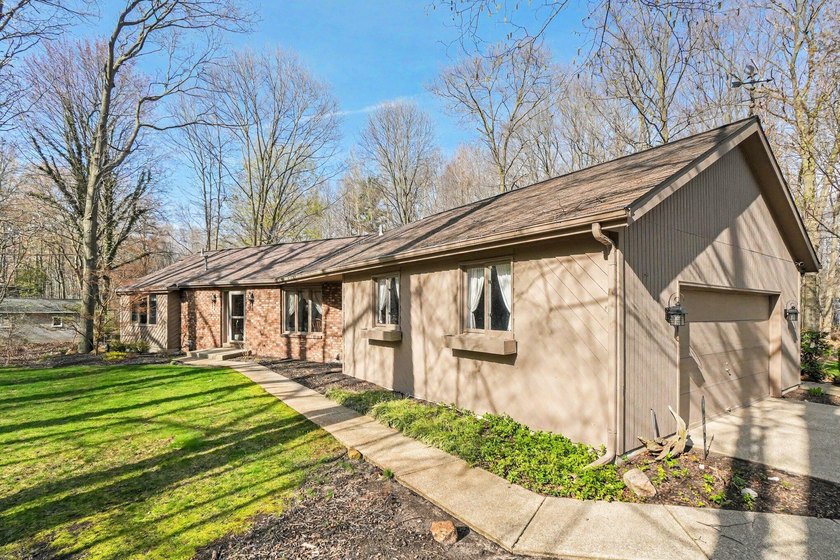 Immaculately maintained 2-bedroom, 2.5-bath home ideally located - Beach Home for sale in Norton Shores, Michigan on Beachhouse.com