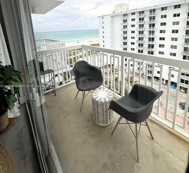 Beautifully updated and fully furnished 1-bedroom, 1-bathroom - Beach Condo for sale in Miami Beach, Florida on Beachhouse.com