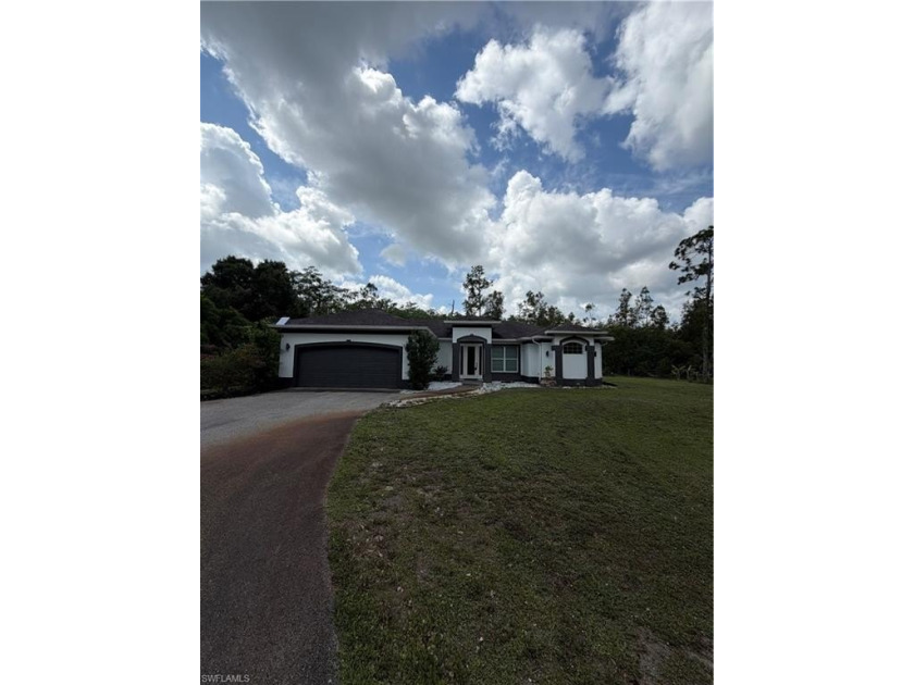 Private country living on 1 acre, tucked away on a private road - Beach Home for sale in Fort Myers, Florida on Beachhouse.com