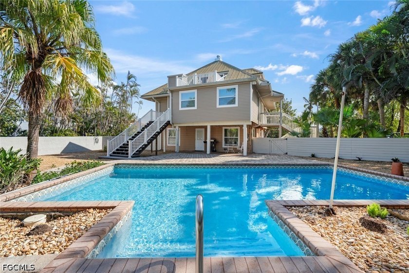 Located in the popular Dunes golf and tennis community on - Beach Home for sale in Sanibel, Florida on Beachhouse.com