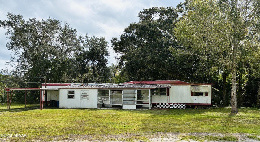 Investment opportunity. Amazing location! Just a few miles to - Beach Home for sale in New Smyrna Beach, Florida on Beachhouse.com