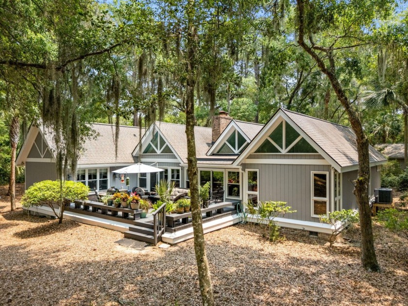 Single-level living overlooking fabulous golf views on one of - Beach Home for sale in Seabrook Island, South Carolina on Beachhouse.com