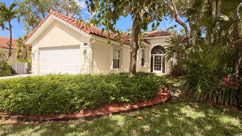 NEW ROOF 2024!! Beautifully maintained 3-bedroom + den, 2-bath - Beach Home for sale in West Palm Beach, Florida on Beachhouse.com
