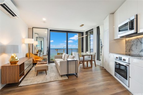 Ocean facing one-bedroom unit, fully furnished, 1 parking, 1 - Beach Condo for sale in Honolulu, Hawaii on Beachhouse.com