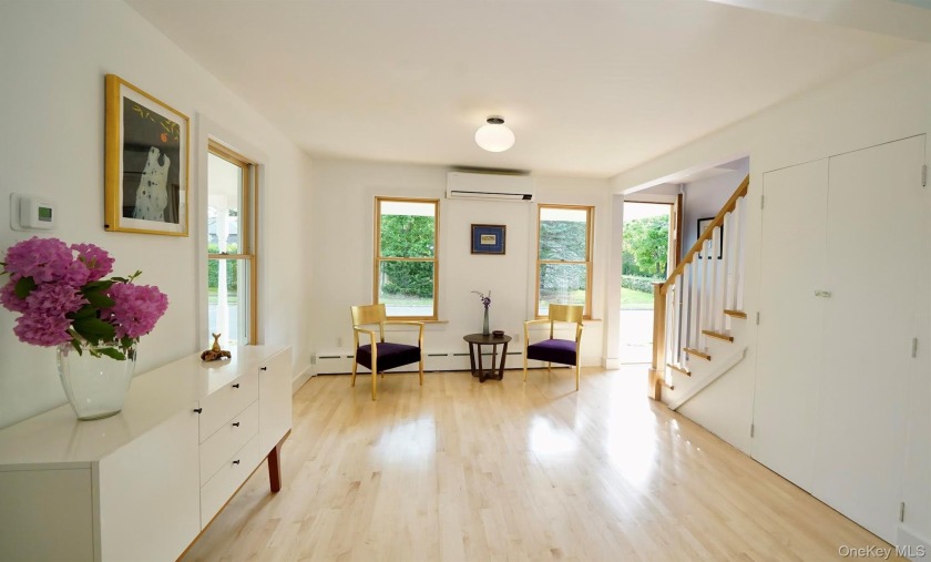 Discover this meticulously renovated 3-bedroom, 2-bath corner - Beach Home for sale in Greenport, New York on Beachhouse.com