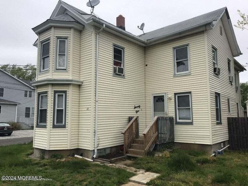 Two family in Belford, close to the Ferry ! Downstairs is very - Beach Home for sale in Belford, New Jersey on Beachhouse.com