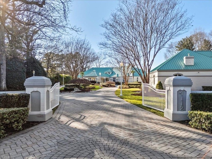 A deep-water luxury retreat, privately gated and designed for - Beach Home for sale in Chesapeake, Virginia on Beachhouse.com