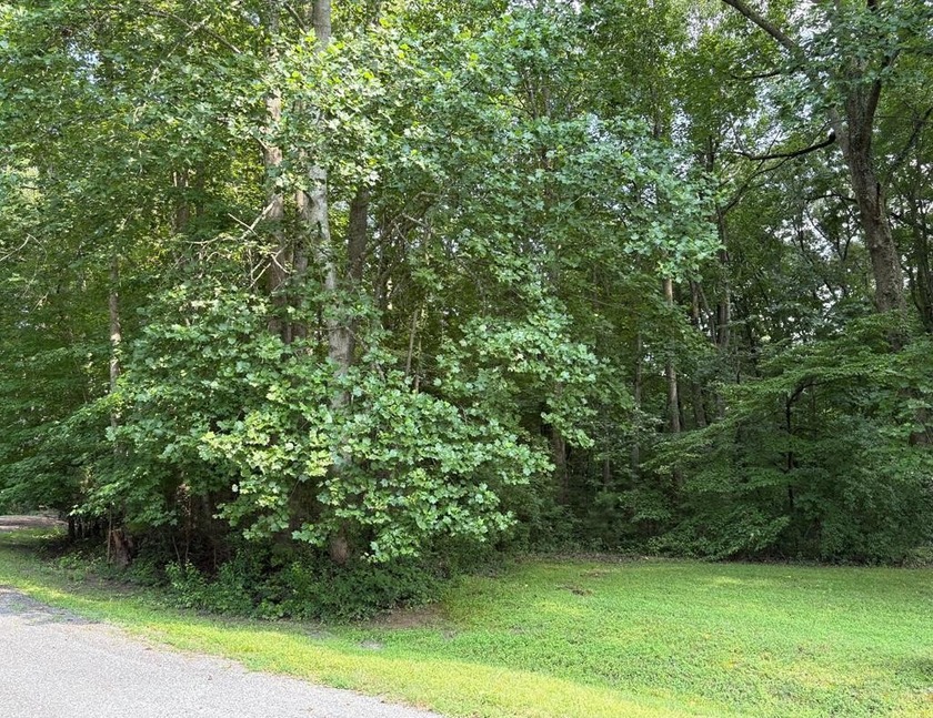 Great cul-de-sac lot, Priced to Move in the Rivers Bend - Beach Lot for sale in Heathsville, Virginia on Beachhouse.com