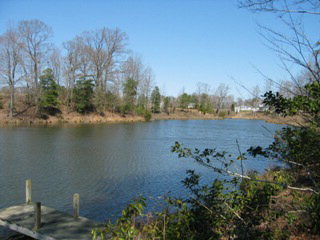 LOT LOCATED ON DEEP LAKE.  GOOD VIEWSMUNITY ACCESS TO GREAT - Beach Lot for sale in Heathsville, Virginia on Beachhouse.com