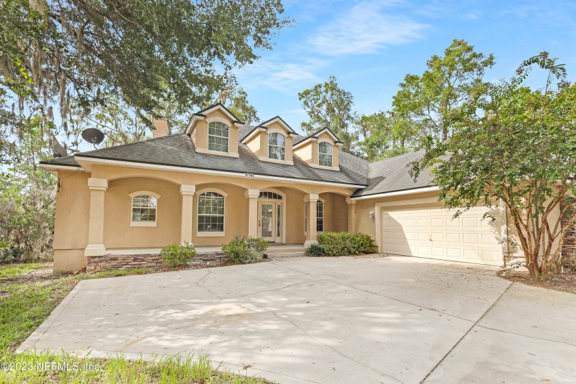 BACK ON THE MARKET! After a few improvements, this BEAUTIFUL - Beach Home for sale in Yulee, Florida on Beachhouse.com
