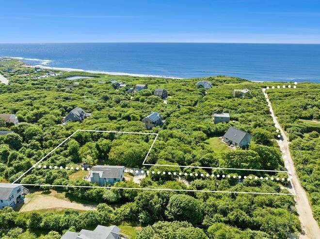 61 and 63 Seaside Avenue, Montauk - This offering is comprised - Beach Lot for sale in Montauk, New York on Beachhouse.com
