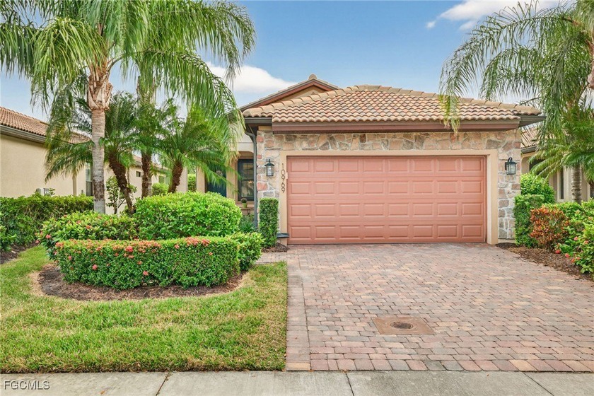 Welcome to your pool home in Bridgetown! This beautiful single - Beach Home for sale in Fort Myers, Florida on Beachhouse.com