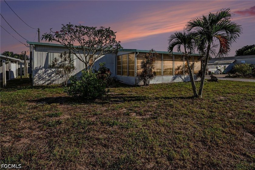 Welcome to 4811 Flamingo Drive in the heart of St. James City-an - Beach Home for sale in St. James City, Florida on Beachhouse.com