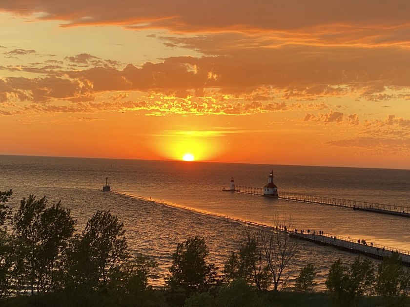 Breathtaking Lakefront Penthouse Duplex - 5BR Luxury Retreat in - Beach Condo for sale in Saint Joseph, Michigan on Beachhouse.com