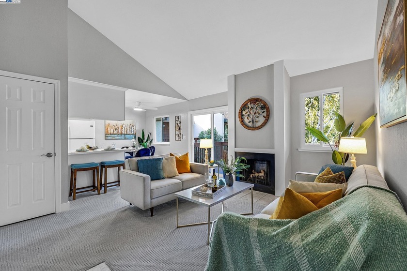 Enjoy both class and convenience at this Pennsylvania Common - Beach Condo for sale in Fremont, California on Beachhouse.com