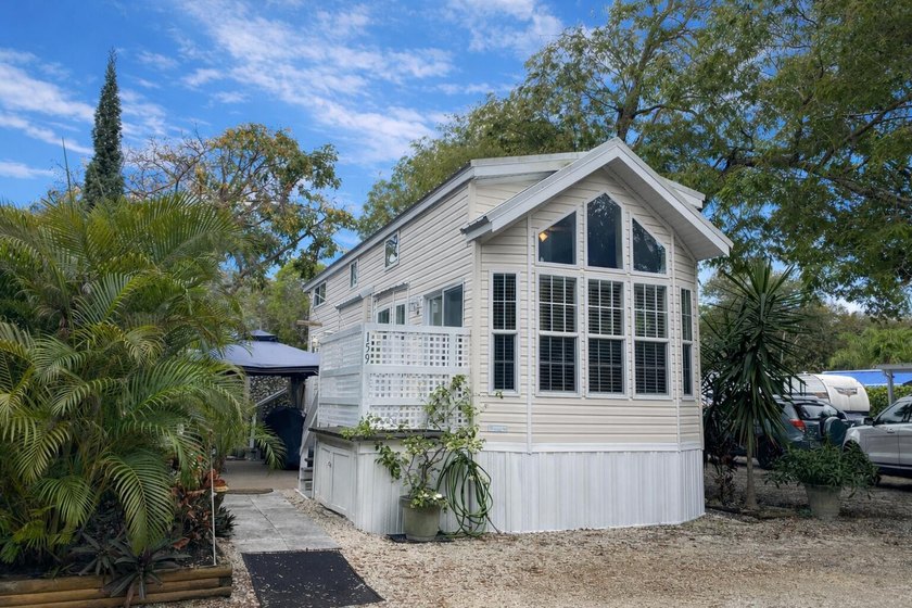 Water access, short term rental income potential, and close - Beach Home for sale in Key Largo, Florida on Beachhouse.com