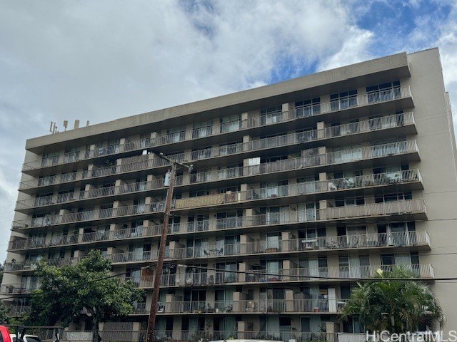 Great investment for first time buyer or investor! Short - Beach Condo for sale in Wahiawa, Hawaii on Beachhouse.com