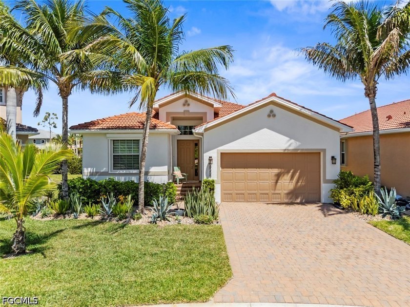 Embrace your tropical lifestyle in this breathtaking ranch-style - Beach Home for sale in Fort Myers, Florida on Beachhouse.com