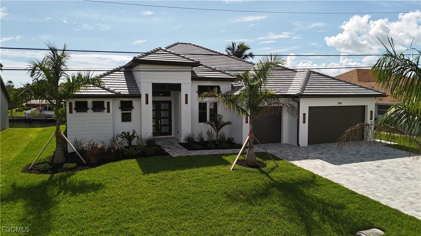 Stunning Gulf Access, Luxury Home In One of SW Cape's Favorite - Beach Home for sale in Cape Coral, Florida on Beachhouse.com