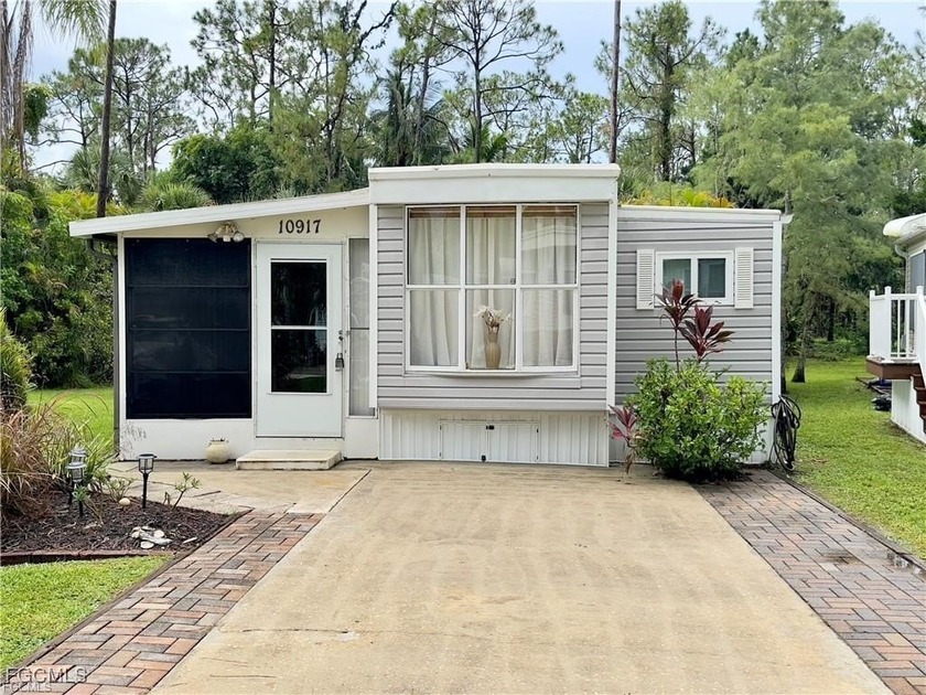 Enjoy this quaint Florida Oasis! Low HOA fees, taxes, and you - Beach Home for sale in Estero, Florida on Beachhouse.com