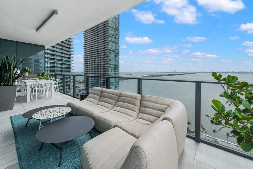 Introducing a truly magnificent and elegant corner unit at Gran - Beach Condo for sale in Miami, Florida on Beachhouse.com