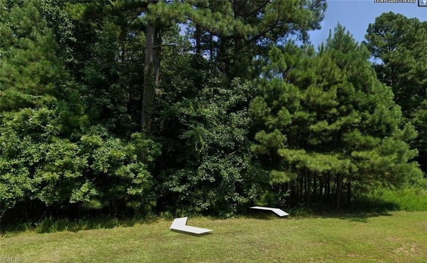 Level and wooded home site ready to build on. The land is packed - Beach Acreage for sale in Smithfield, Virginia on Beachhouse.com