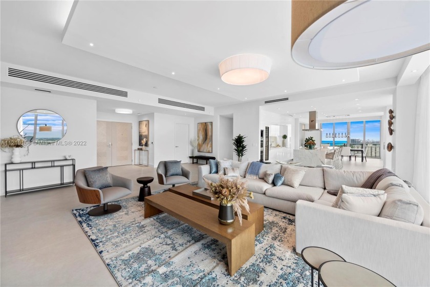 One-of-a-kind penthouse with an open floor plan that offers an - Beach Condo for sale in Sunny  Isles  Beach, Florida on Beachhouse.com