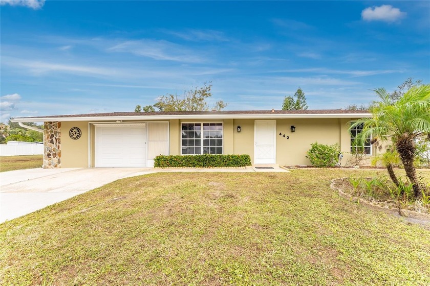 Say hello to this charm-packed, fully refreshed 3-bedroom - Beach Home for sale in Port Charlotte, Florida on Beachhouse.com