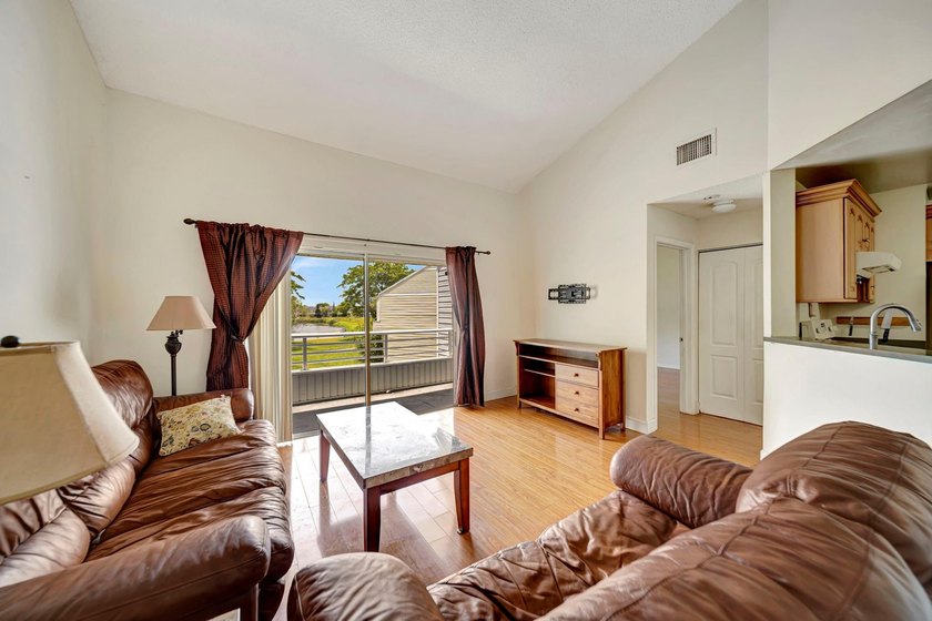 Stunningly Updated Condo with Gorgeous Lake Views! Welcome to - Beach Condo for sale in Lauderdale Lakes, Florida on Beachhouse.com