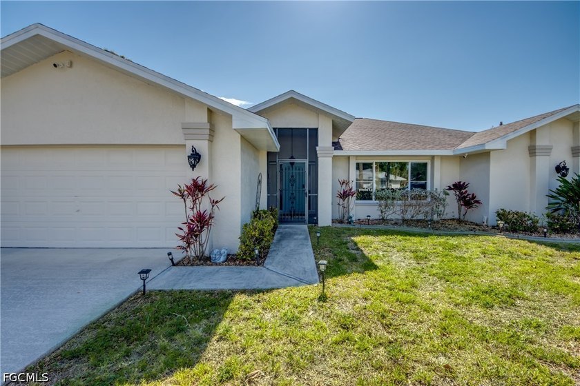 4-bedroom 2 bath POOL home on a half-acre lot in a quiet - Beach Home for sale in Lehigh Acres, Florida on Beachhouse.com
