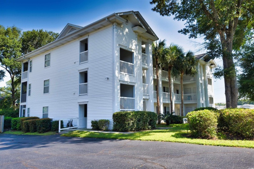 END UNIT , GOLF CART STORAGE, AND WALKING DISTANCE TO THE OCEAN - Beach Condo for sale in Myrtle Beach, South Carolina on Beachhouse.com
