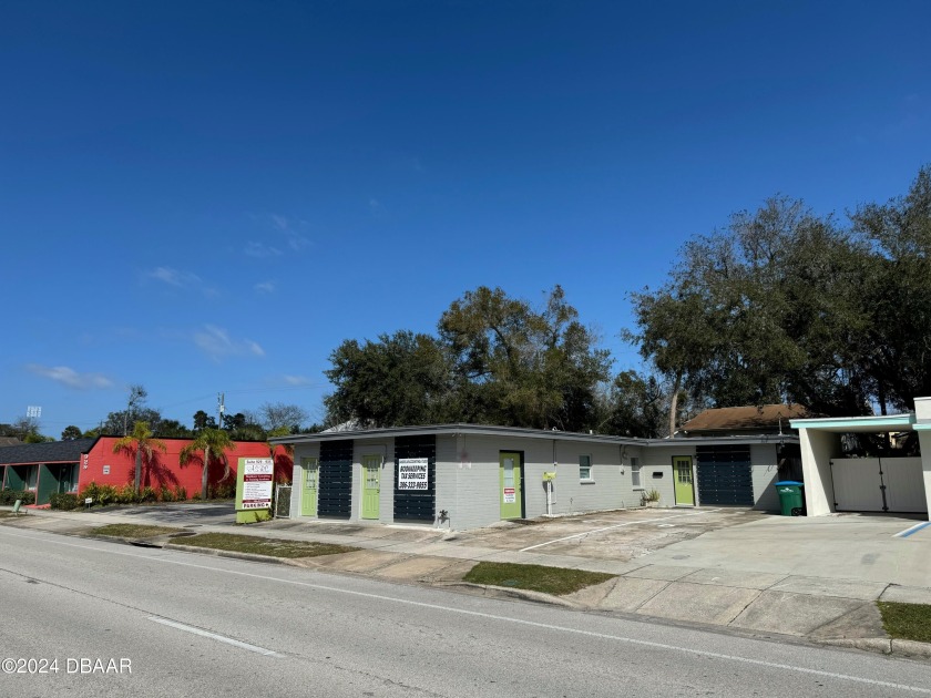 Frontage on Rt 1 with flex space to expand the current front - Beach Commercial for sale in Holly Hill, Florida on Beachhouse.com