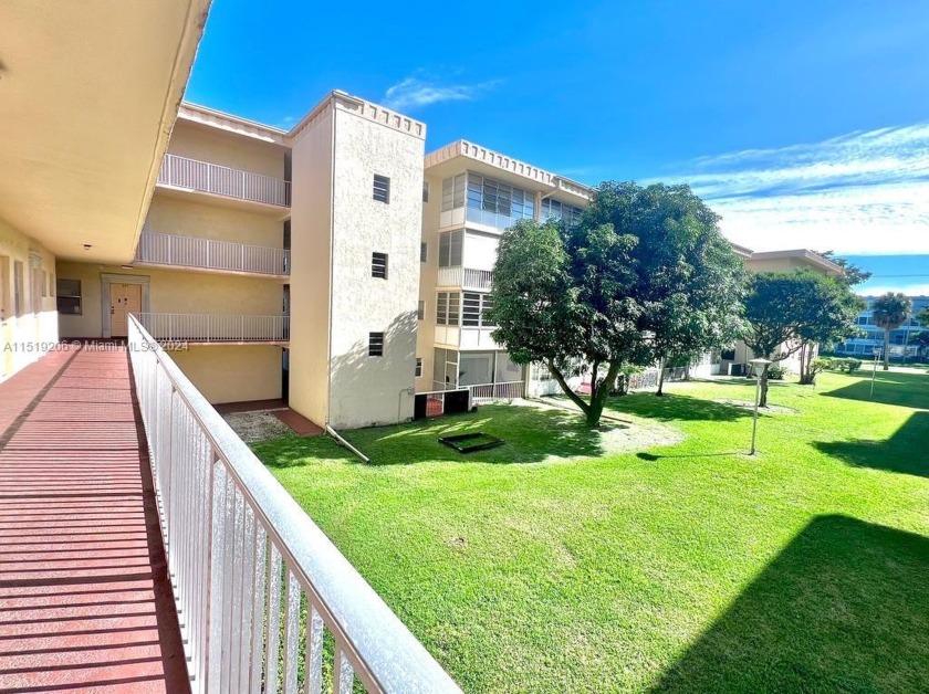 CALL THE LISTING AGENT TO SHOW  THE PROPERTY , BEAUTIFUL - Beach Condo for sale in Lauderdale Lakes, Florida on Beachhouse.com