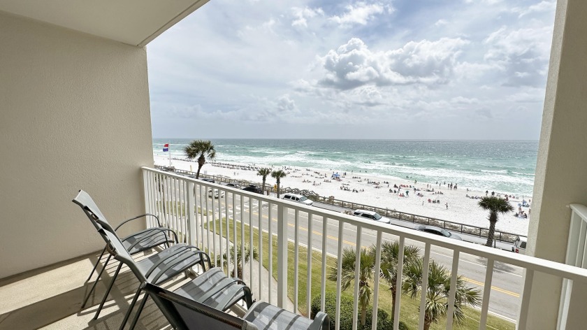 BEST LOCATION IN THE BUILDING. Unit 405A offers breathtaking - Beach Condo for sale in Destin, Florida on Beachhouse.com