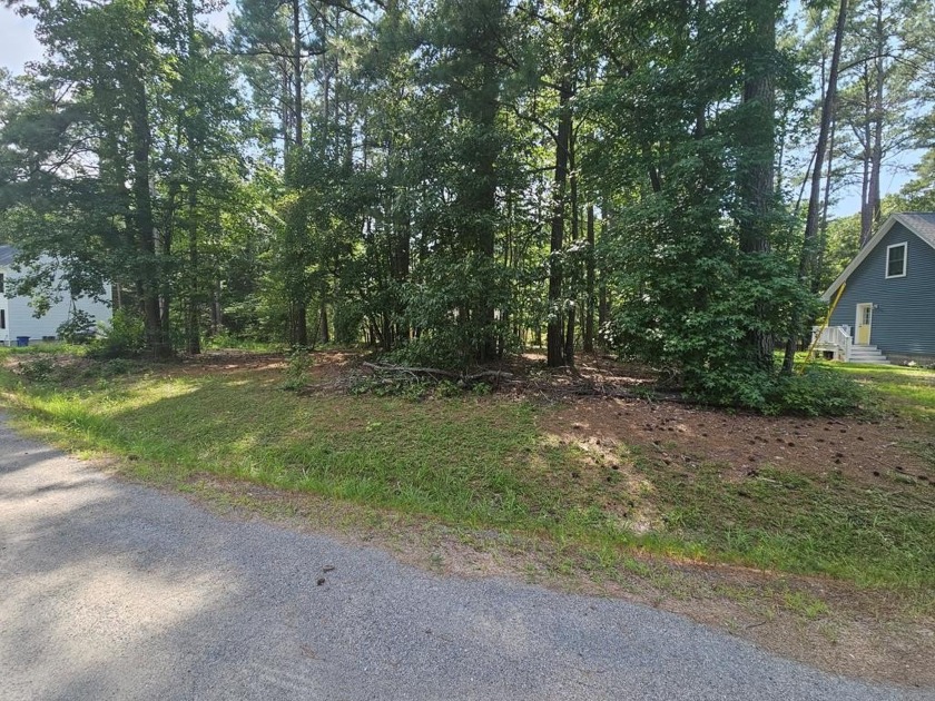 Great lot tucked away on a quiet court in the sought-after Glebe - Beach Lot for sale in Montross, Virginia on Beachhouse.com