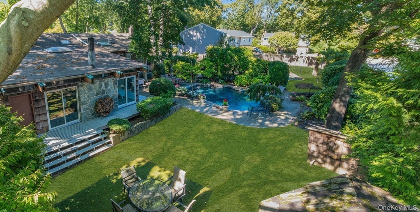 Life's Finer Moments Can Have no more appropriate setting than - Beach Home for sale in Glen Cove, New York on Beachhouse.com