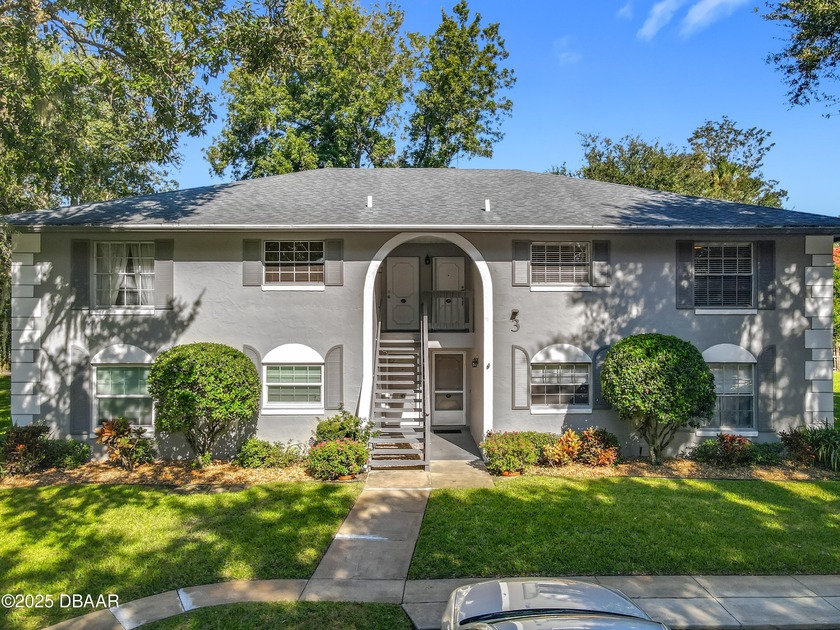 Welcome to Thousand Oaks Condominium in the heart of Ormond - Beach Condo for sale in Ormond Beach, Florida on Beachhouse.com