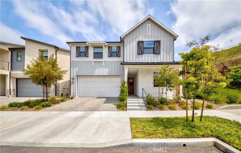 Discover this stunning corner lot home in San Pedro, nestled - Beach Home for sale in San Pedro, California on Beachhouse.com