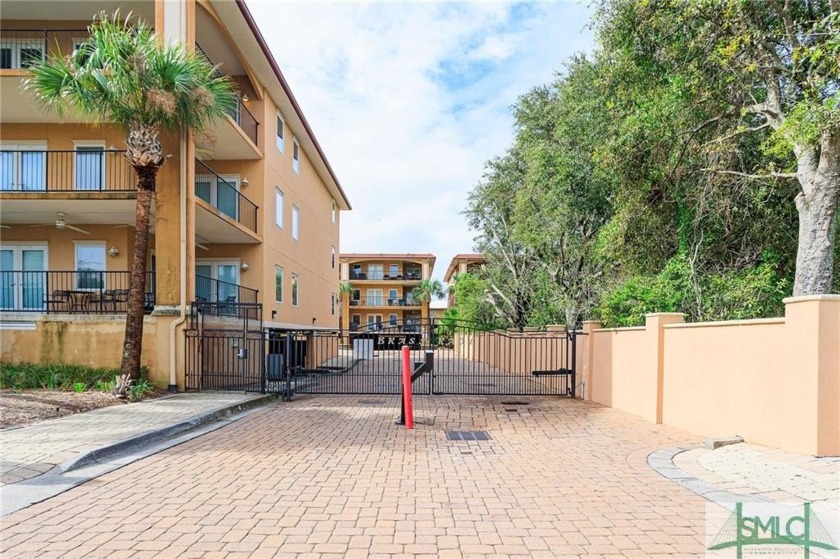 Brass Rail Condo with STVR in placepletely furnished, well - Beach Condo for sale in Tybee Island, Georgia on Beachhouse.com