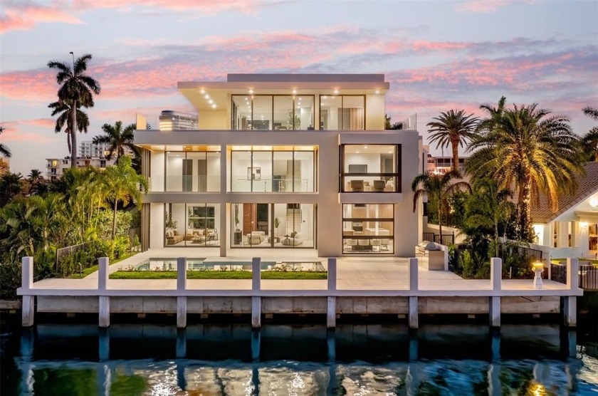 Luxurious three story waterfront estate newly constructed in - Beach Home for sale in Fort Lauderdale, Florida on Beachhouse.com